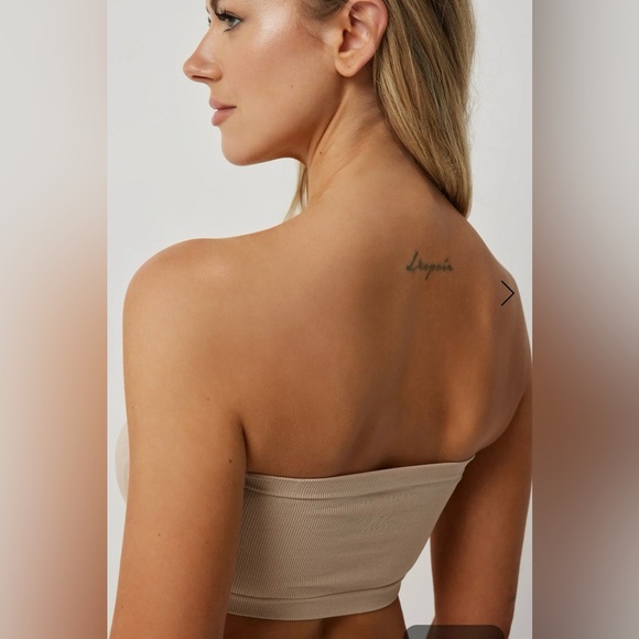 NWOT Ardene Seamless Bandeau Top in Beige, Size Large - Picture 2 of 4